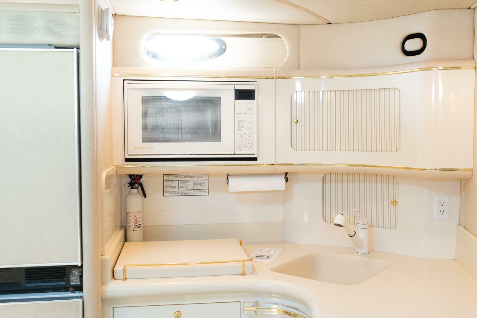 Slide: The Image of Sea Ray 630 Sun Sport 1996 - 5078424