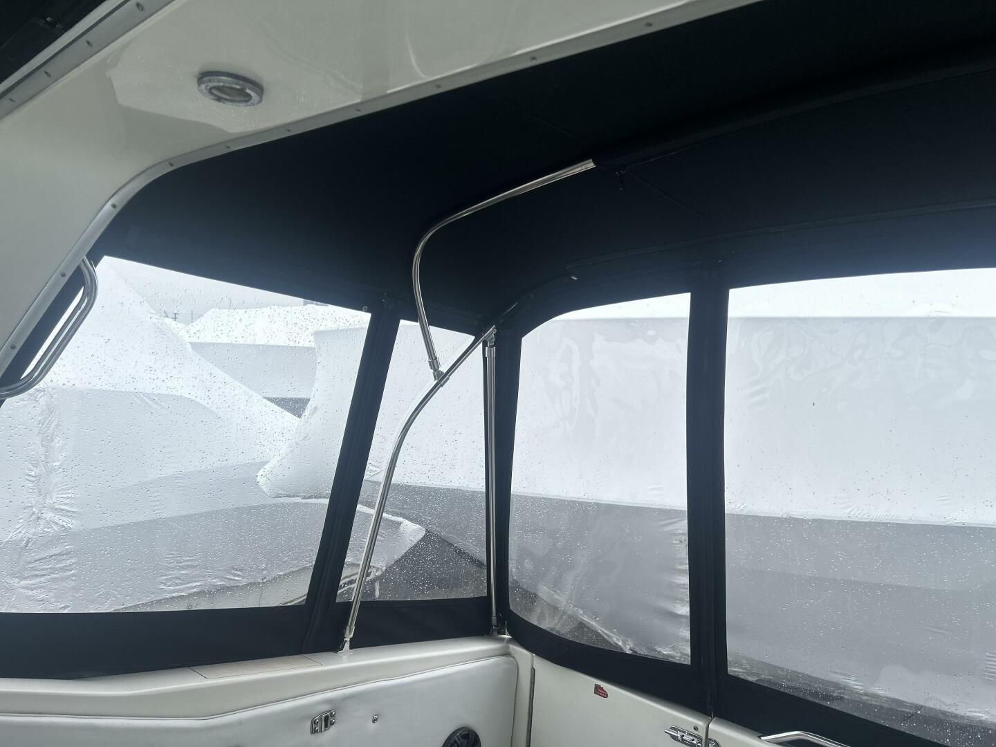 Slide: The Image of Sea Ray Express Cruiser 1994 - 5165784