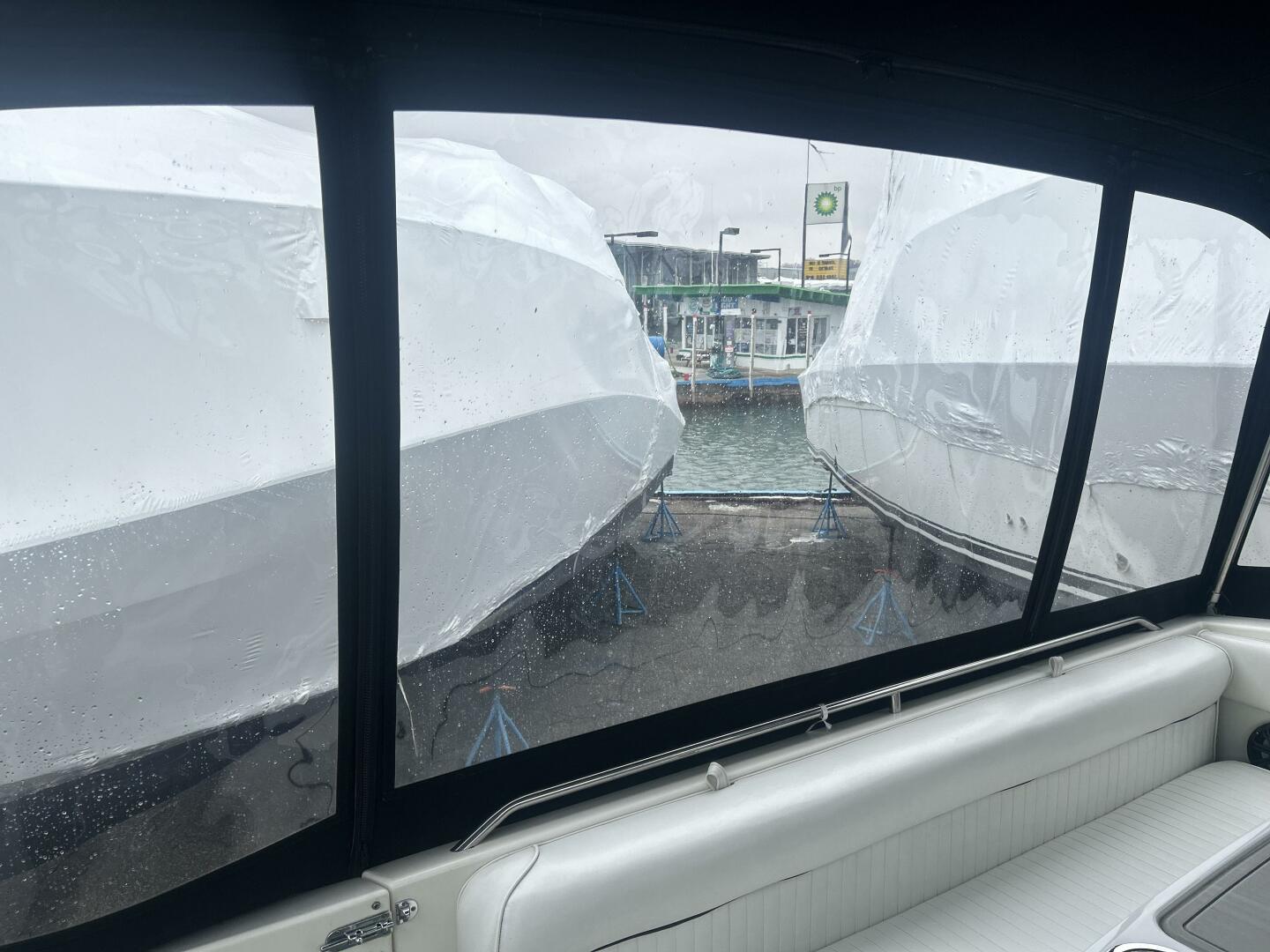 Slide: The Image of Sea Ray Express Cruiser 1994 - 5165785