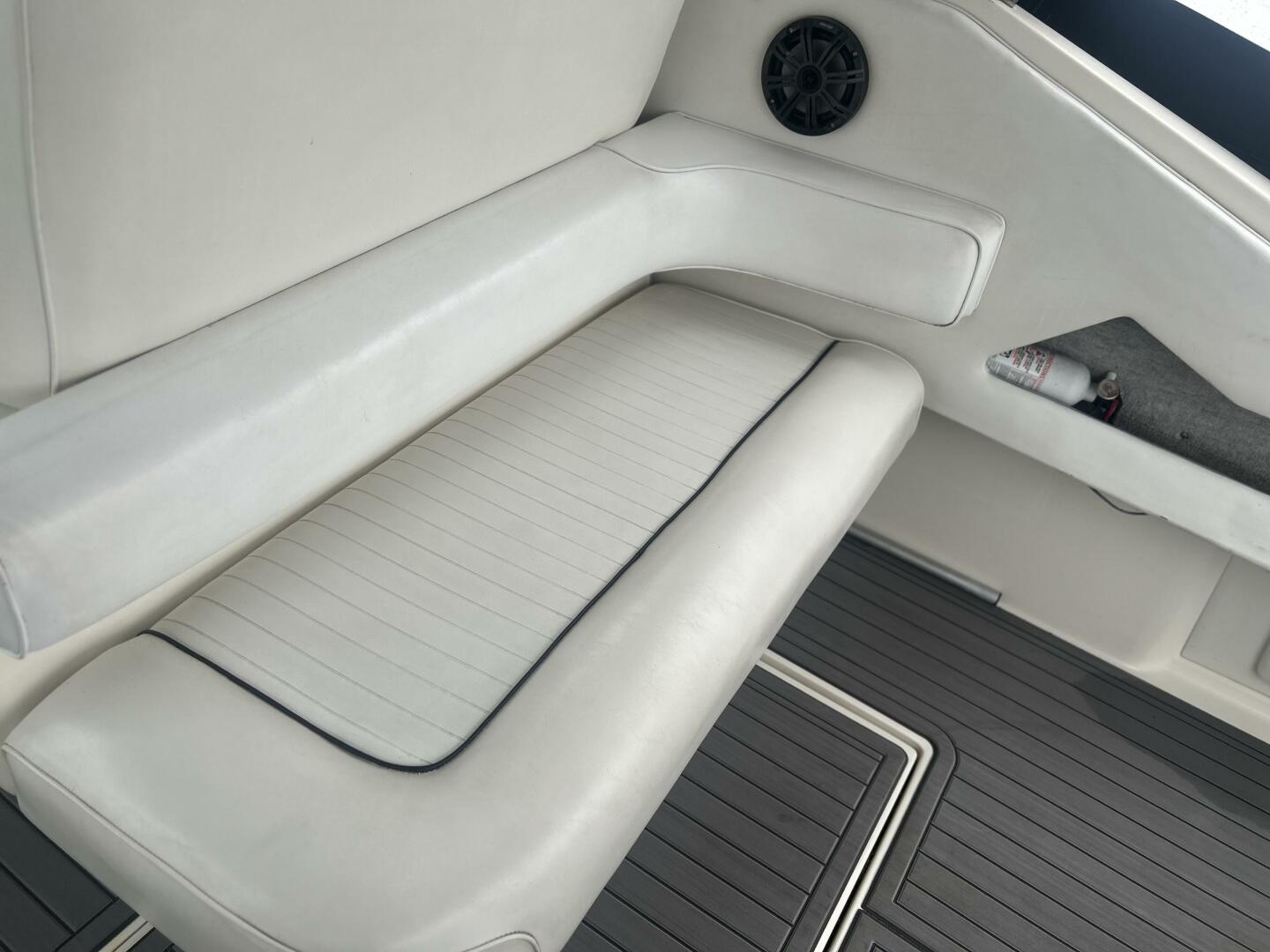 Slide: The Image of Sea Ray Express Cruiser 1994 - 5165786