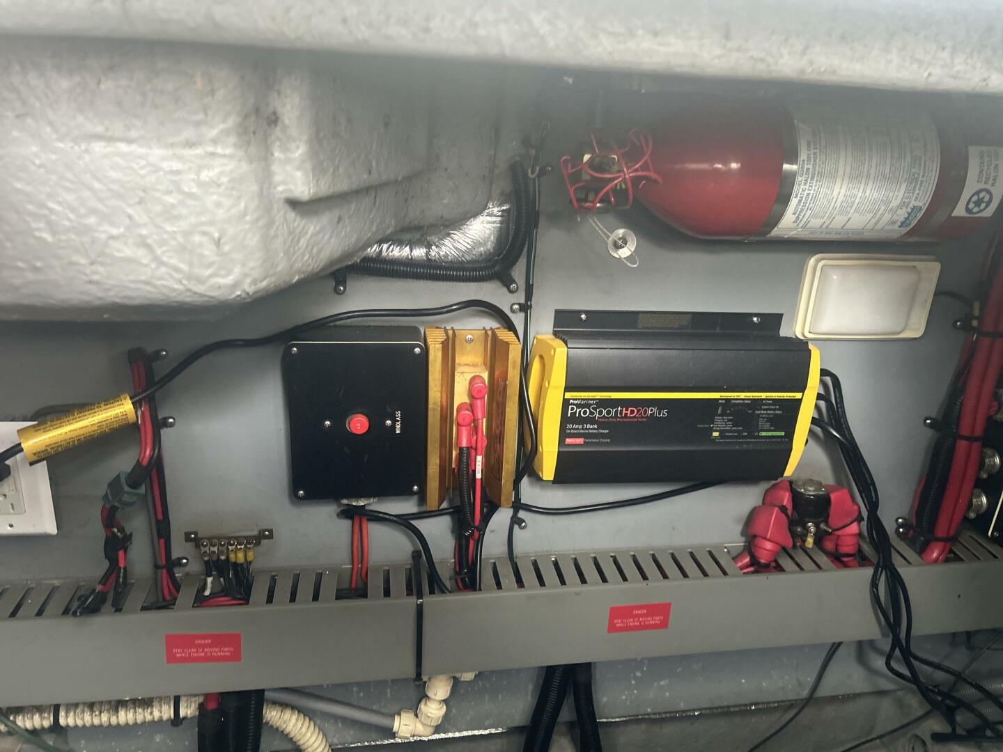 Slide: The Image of Sea Ray Express Cruiser 1994 - 5165809