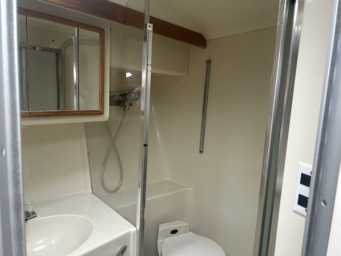 Slide: The Image of Sea Ray Express Cruiser 1994 - 5165850