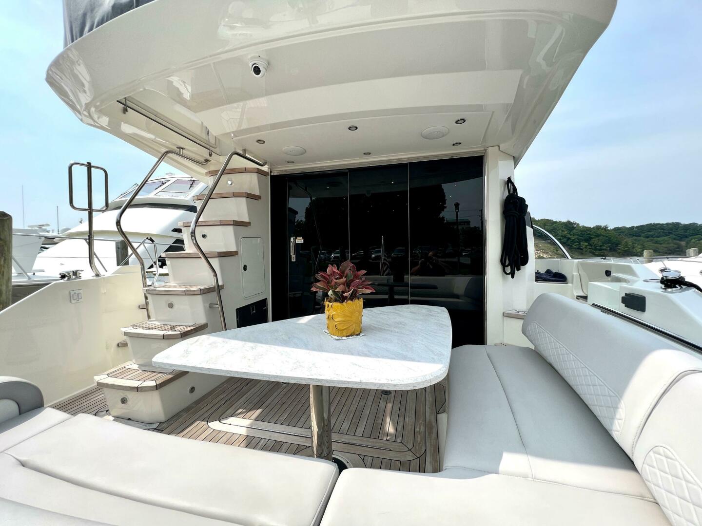 Slide: The Image of Sea Ray L550 Fly 2018 - 4428469