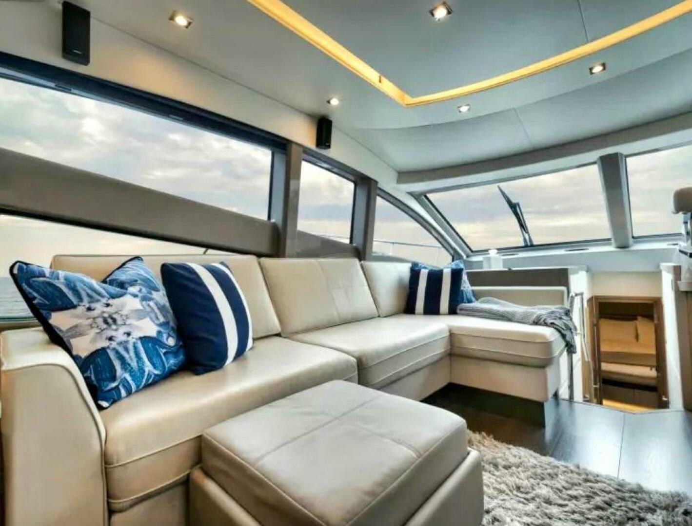 Slide: The Image of Sea Ray L550 Fly 2018 - 4428487