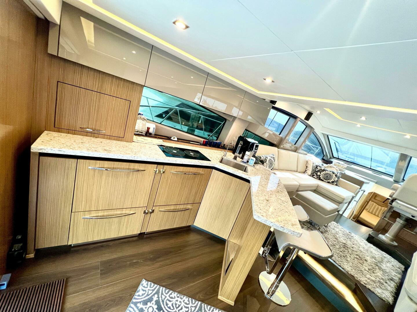 Slide: The Image of Sea Ray L550 Fly 2018 - 4428492