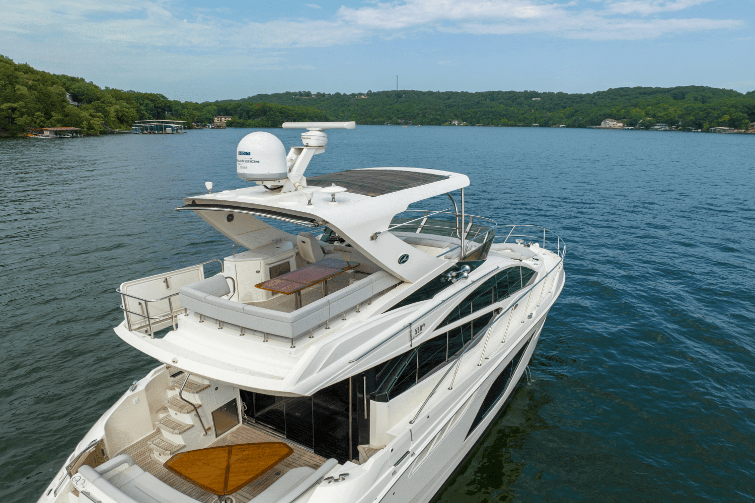 Slide: The Image of Sea Ray L550 FLY 2018 - 25