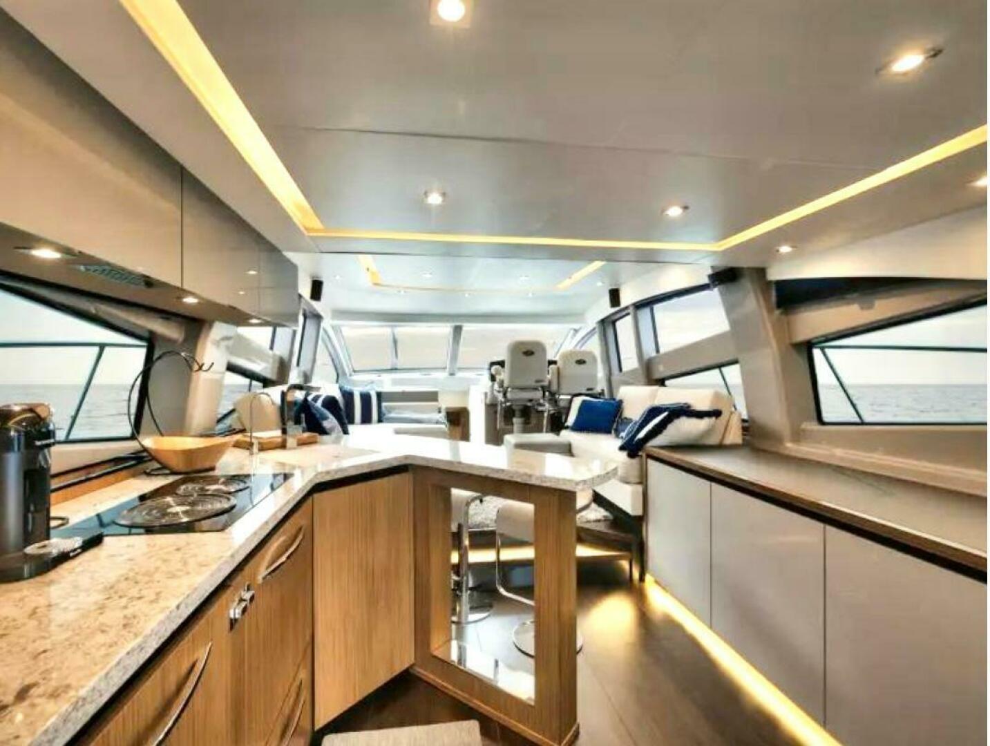 Slide: The Image of Sea Ray L550 Fly 2018 - 4428495