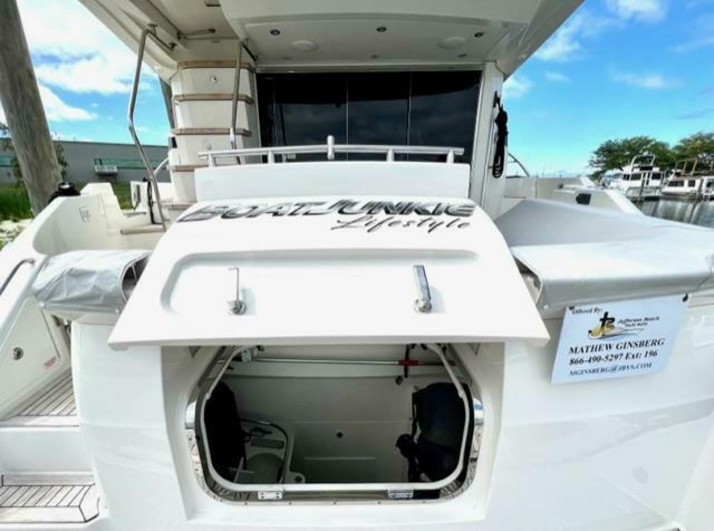 Slide: The Image of Sea Ray L550 Fly 2018 - 4428513