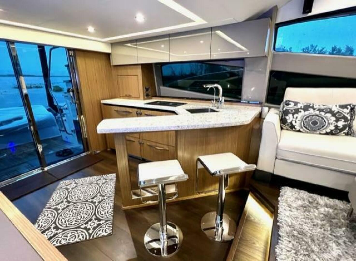 Slide: The Image of Sea Ray L550 Fly 2018 - 4428514