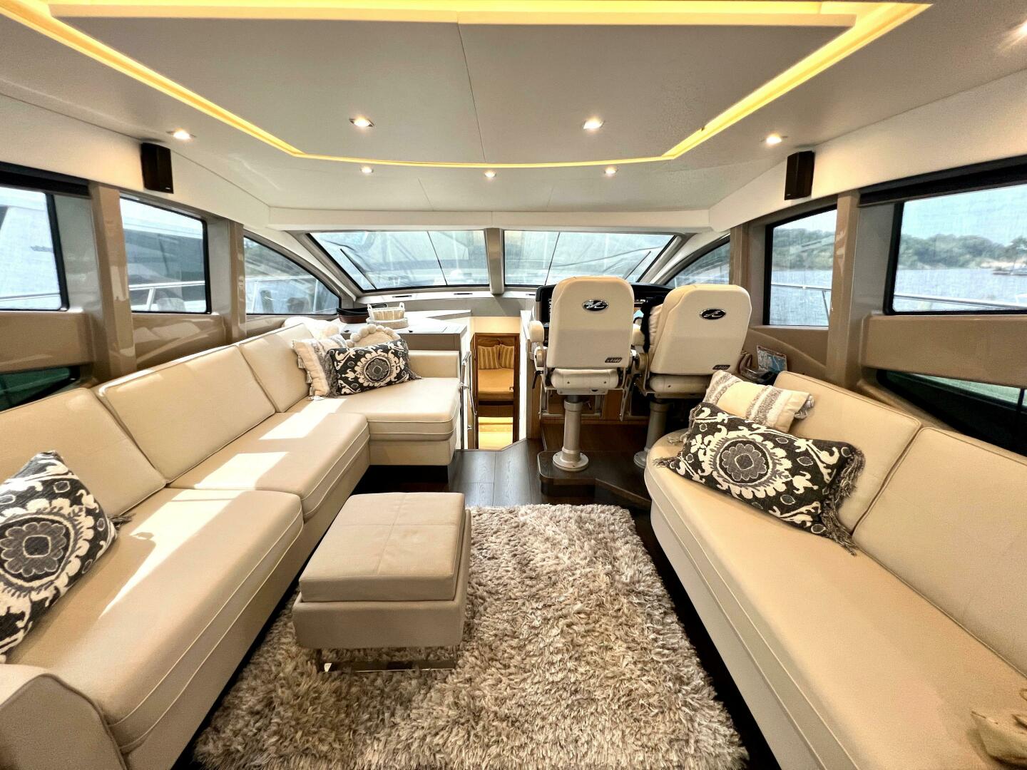 Slide: The Image of Sea Ray L550 Fly 2018 - 4428473