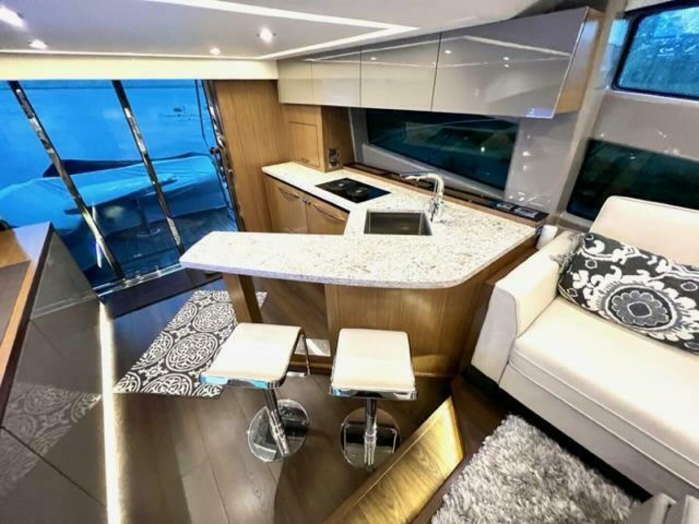 Slide: The Image of Sea Ray L550 Fly 2018 - 4428521