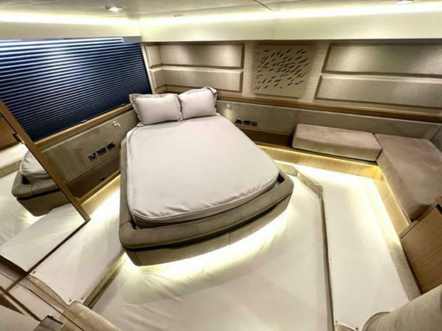 Slide: The Image of Sea Ray L550 Fly 2018 - 4428523