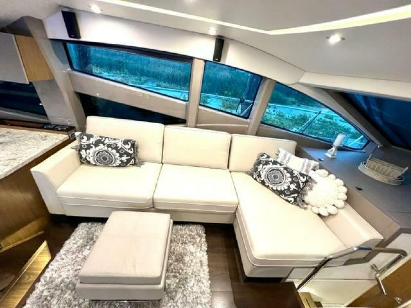 Slide: The Image of Sea Ray L550 Fly 2018 - 4428526