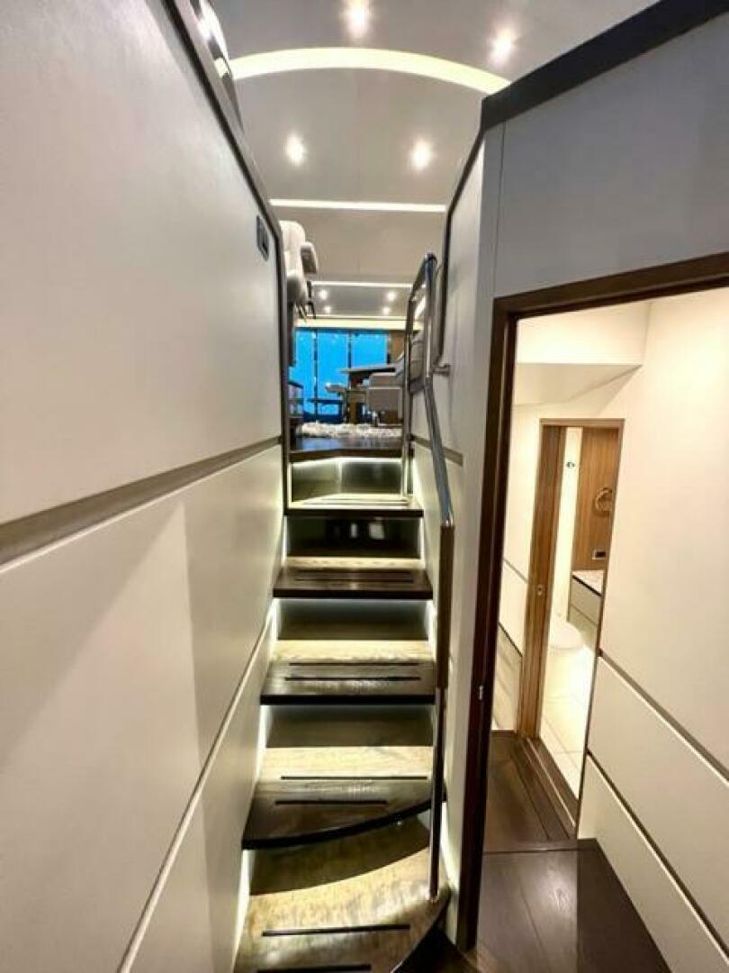 Slide: The Image of Sea Ray L550 Fly 2018 - 4428531