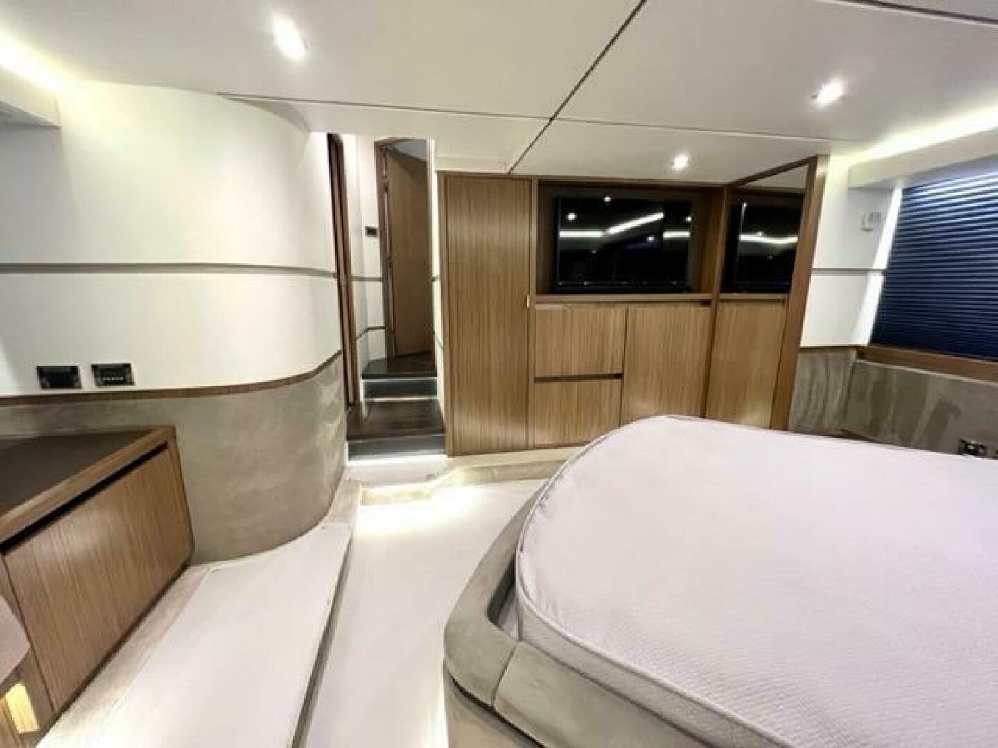 Slide: The Image of Sea Ray L550 Fly 2018 - 4428532