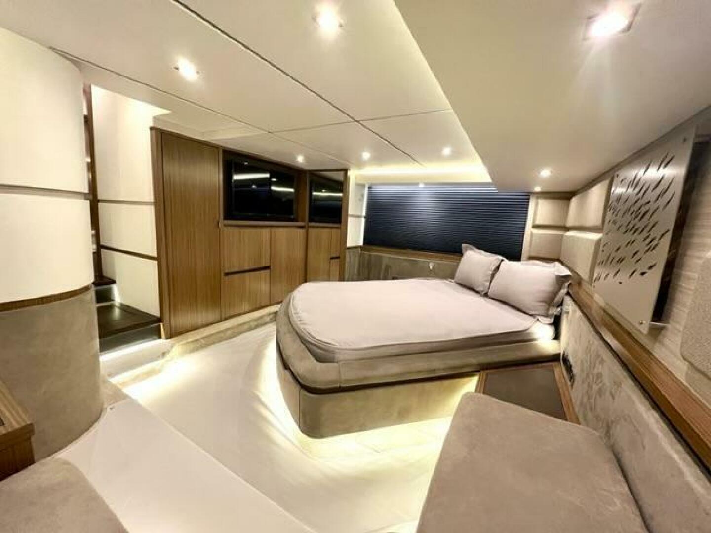 Slide: The Image of Sea Ray L550 Fly 2018 - 4428533