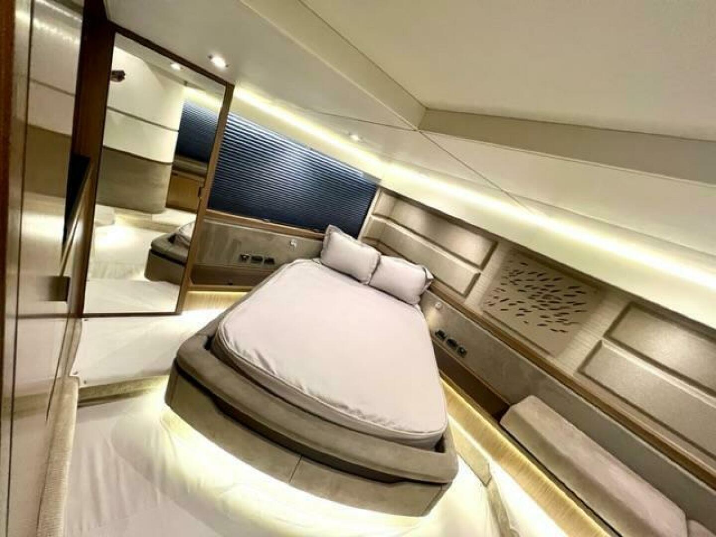 Slide: The Image of Sea Ray L550 Fly 2018 - 4428534