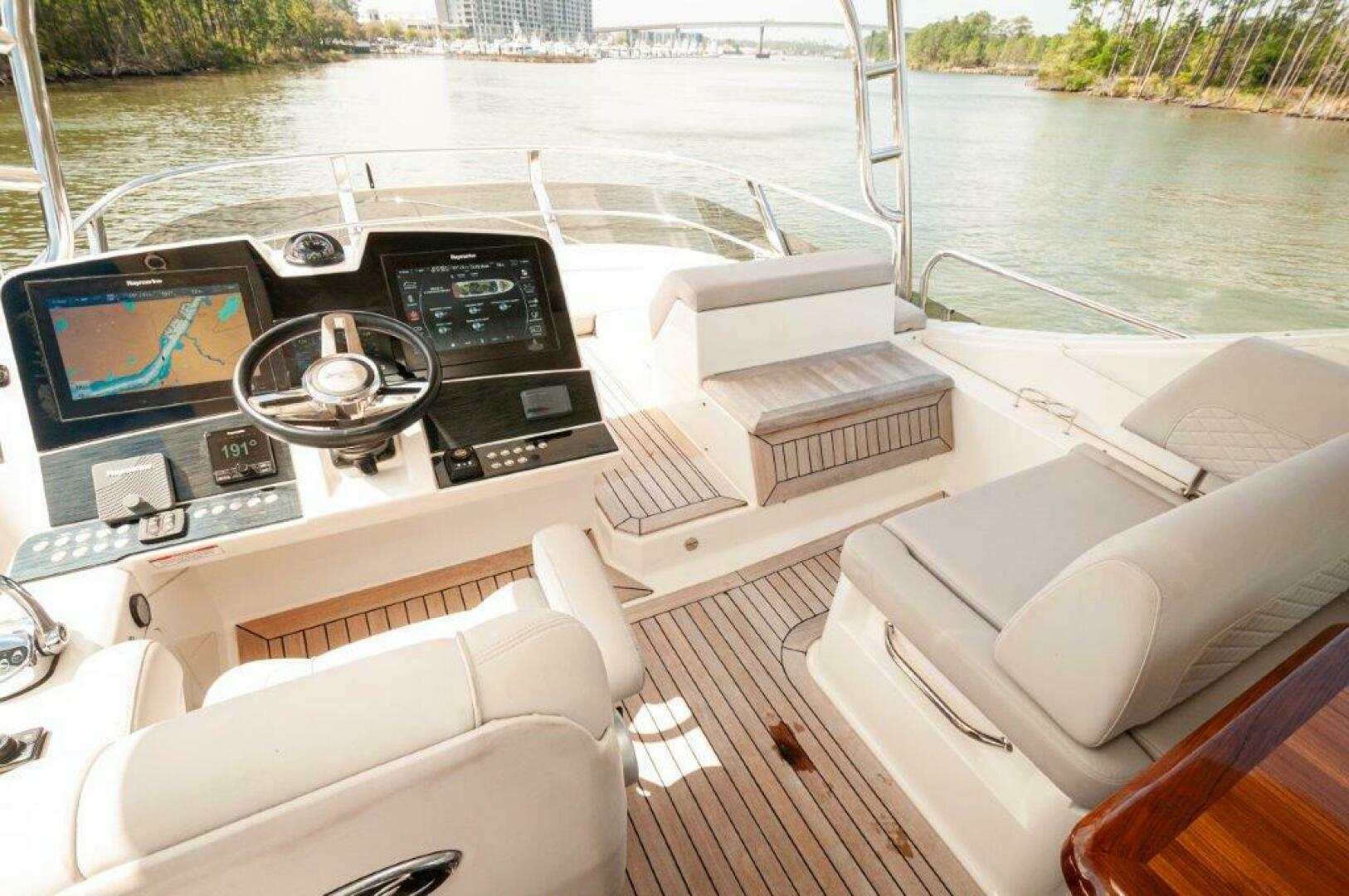 Slide: The Image of 2018 Sea Ray L550 Flybridge-Flybridge  - 5182291