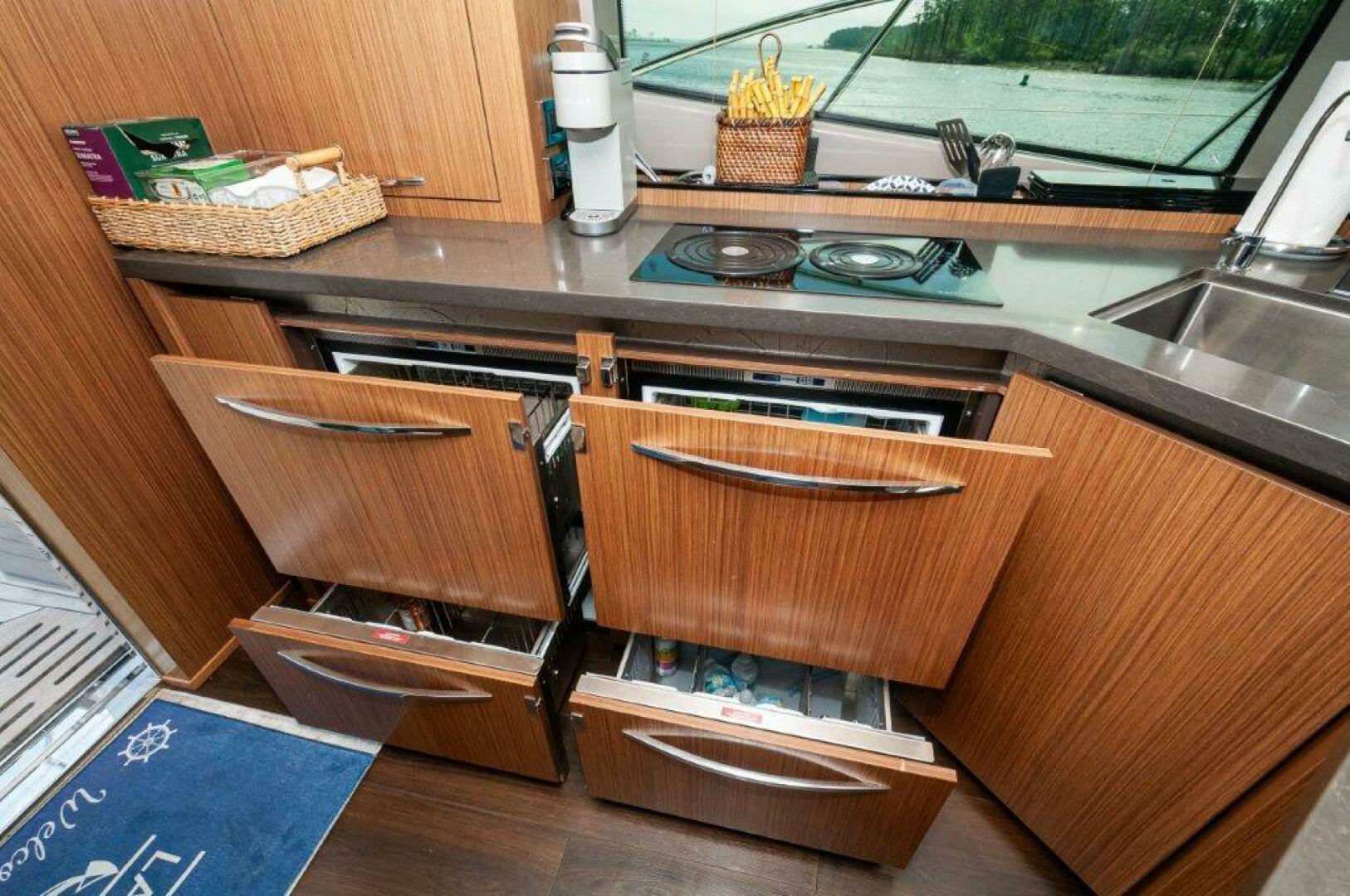 Slide: The Image of 2018 Sea Ray L550 Flybridge-Galley 4 - 5182296