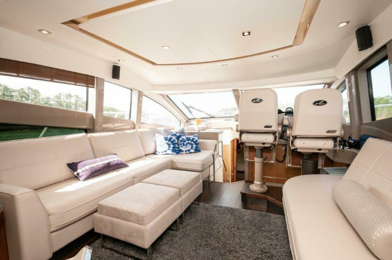 Slide: The Image of 2018 Sea Ray L550 Flybridge-Salon  - 5182312