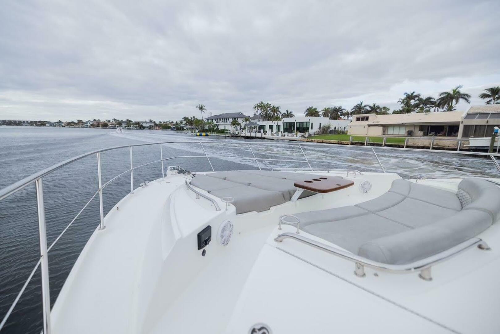 Slide: The Image of Sea Ray L590 Fly 2017 - 5001146