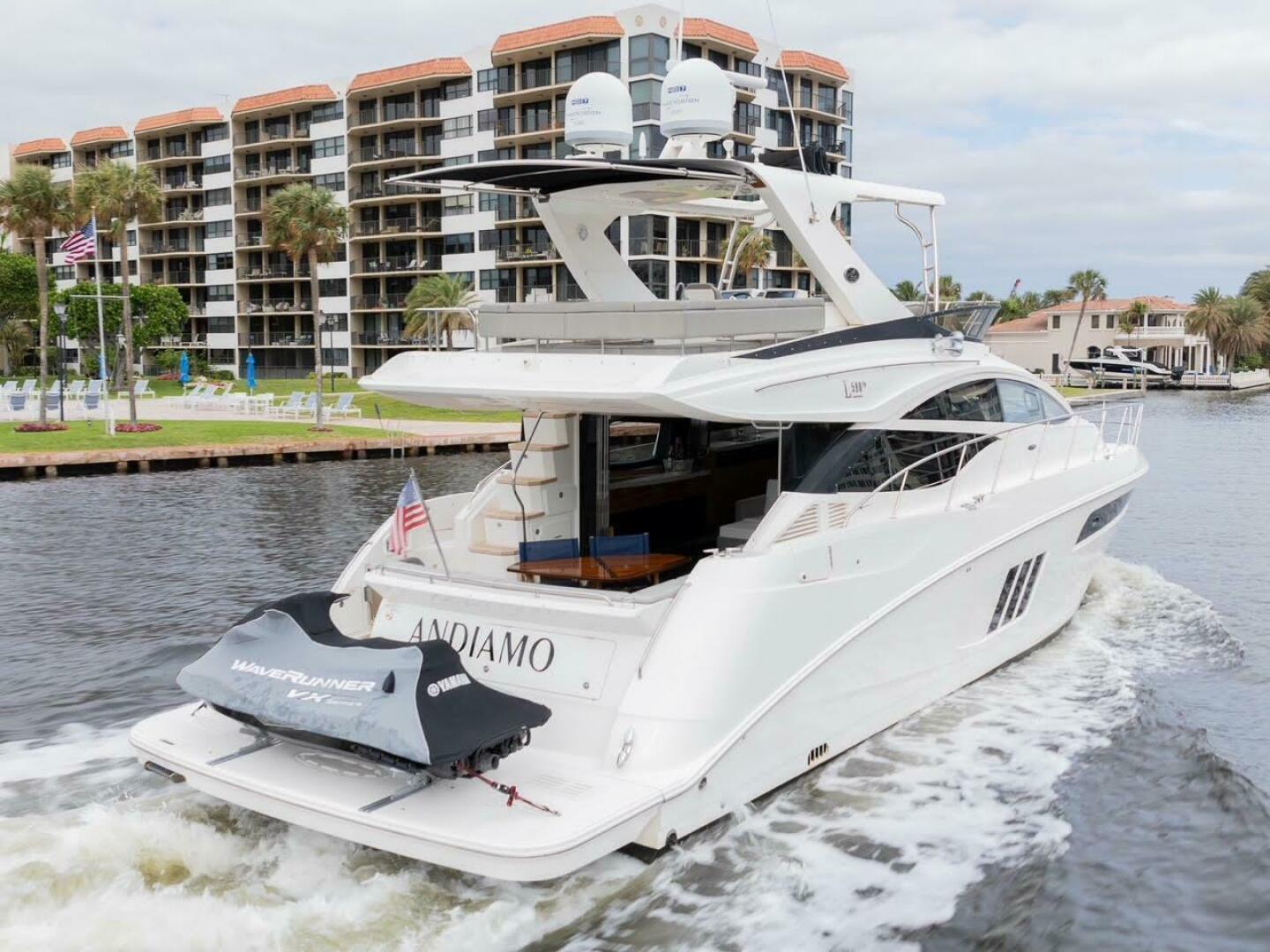 Slide: The Image of Sea Ray L590 Fly 2017 - 5001156