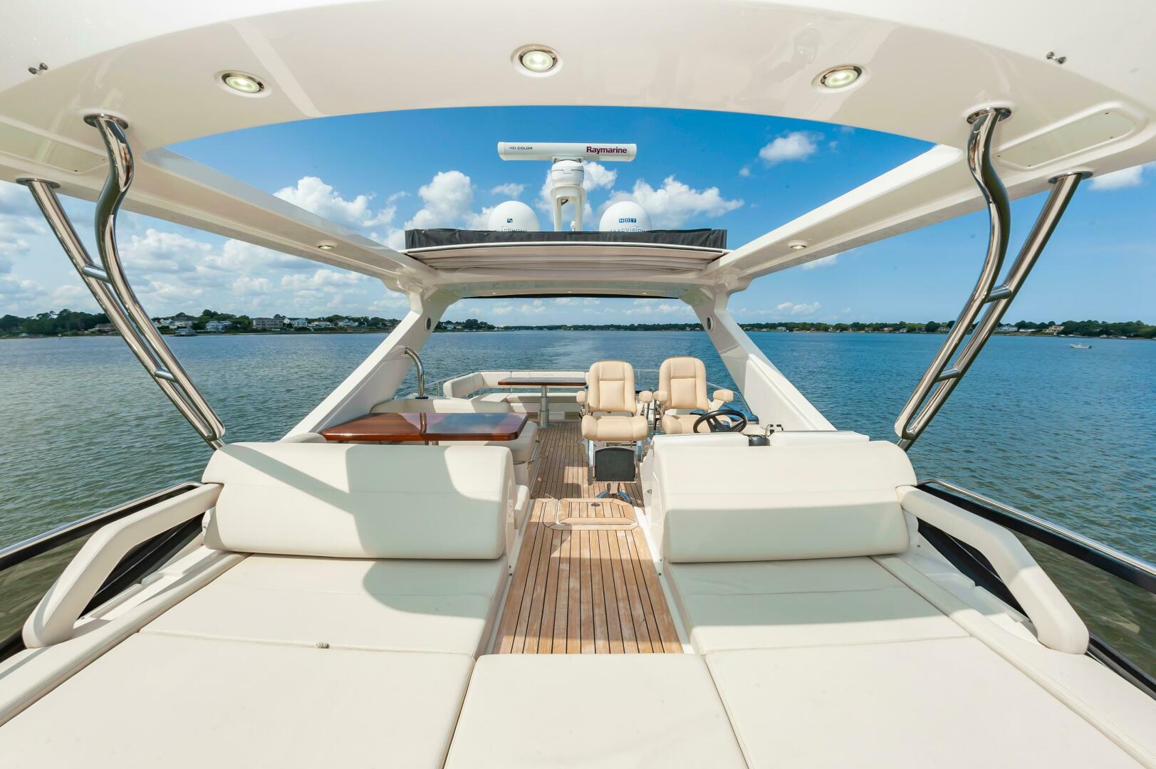 Slide: The Image of Sea Ray L650 Fly 2015 - 4313362