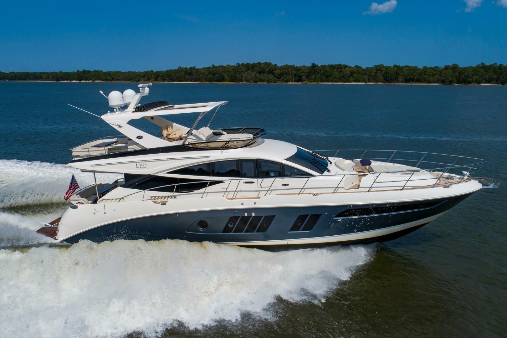 Slide: The Image of Sea Ray L650 Fly 2015 - 4313348