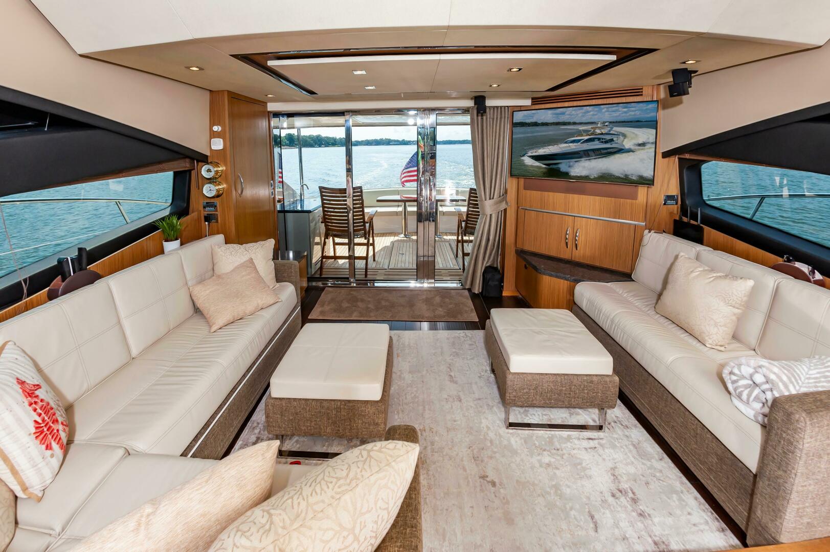 Slide: The Image of Sea Ray L650 Fly 2015 - 4313378