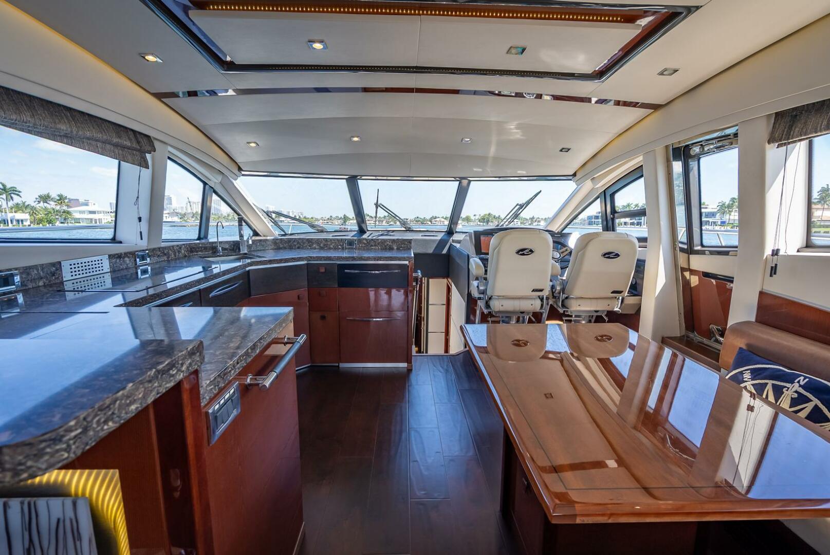 Slide: The Image of Sea Ray L650 Fly 2016 - 5270035