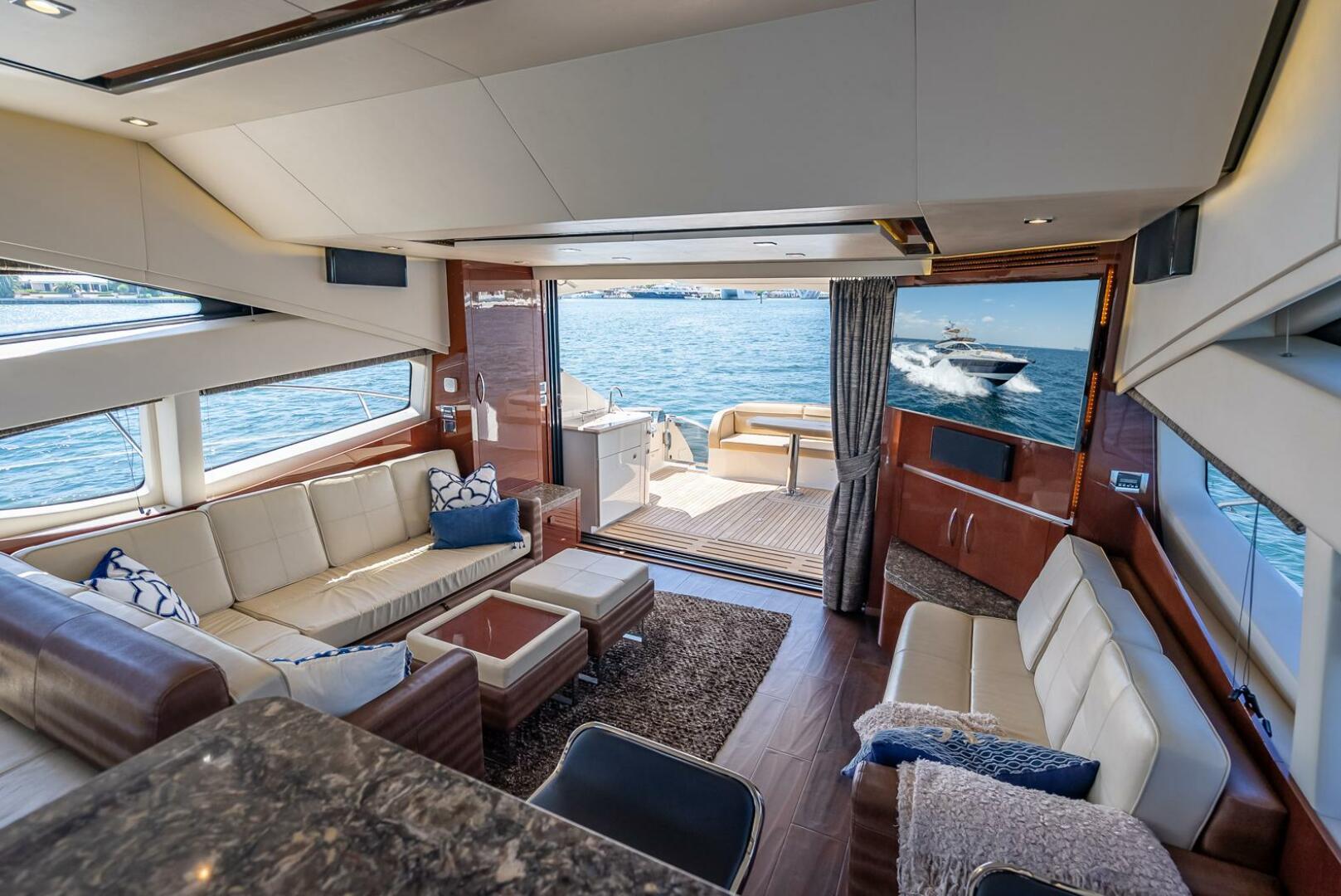 Slide: The Image of Sea Ray L650 Fly 2016 - 5270042