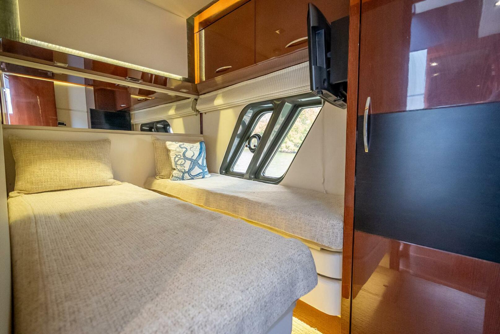 Slide: The Image of Sea Ray L650 Fly 2016 - 5270053