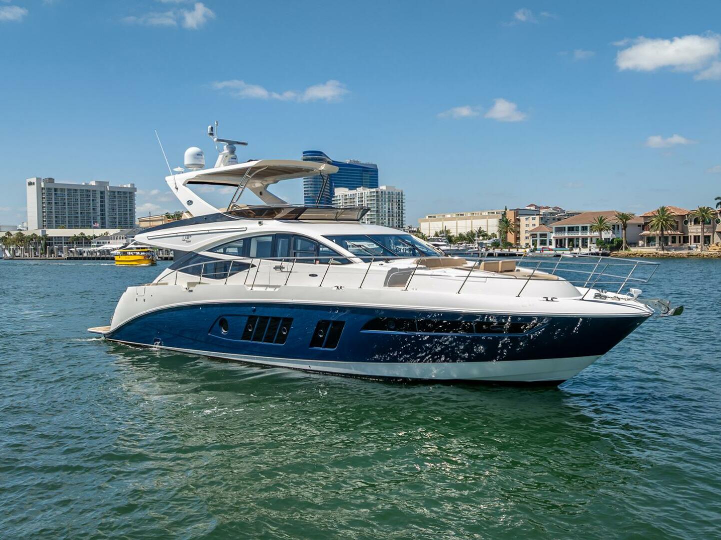 Slide: The Image of Sea Ray L650 Fly 2016 - 5270022