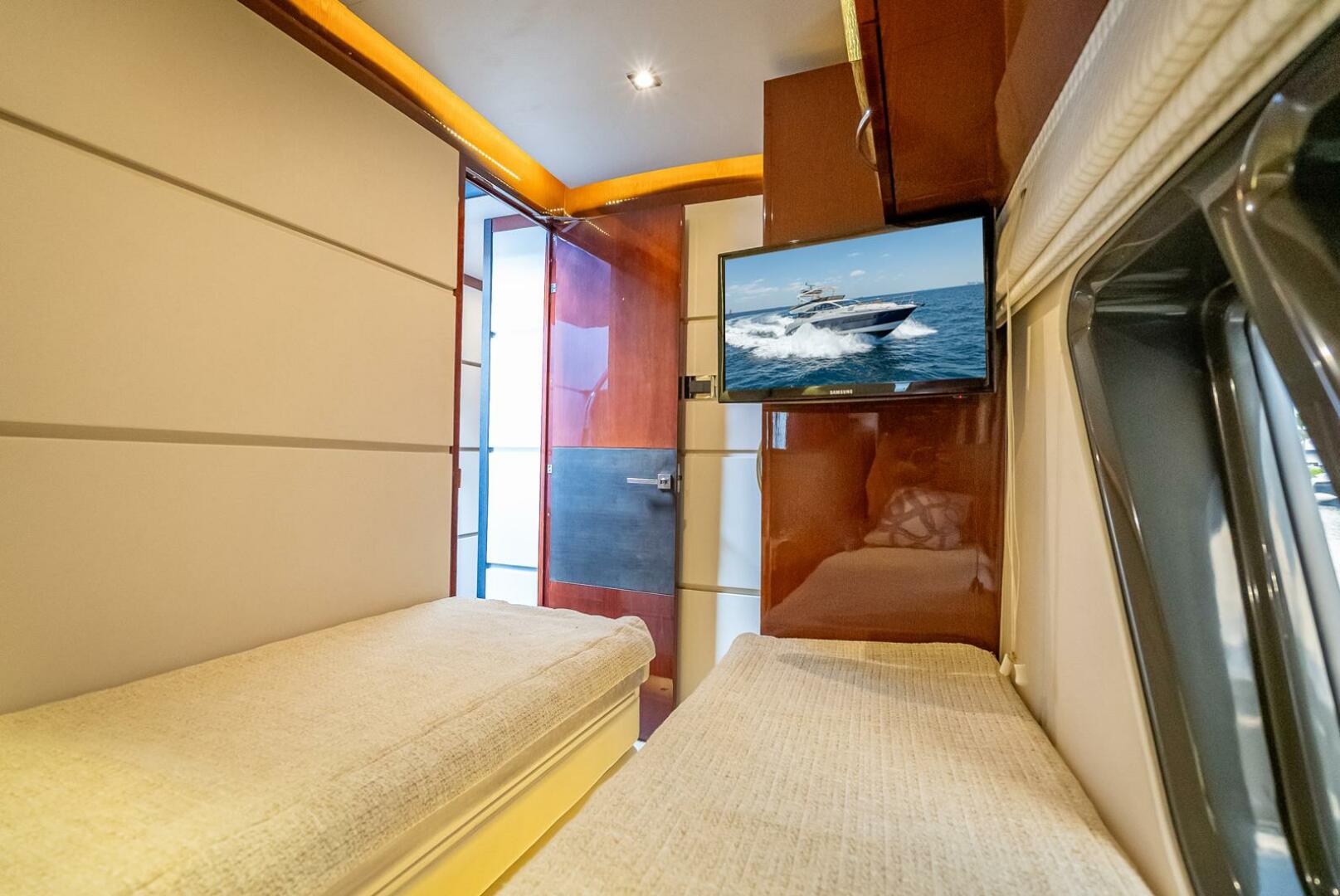 Slide: The Image of Sea Ray L650 Fly 2016 - 5270057