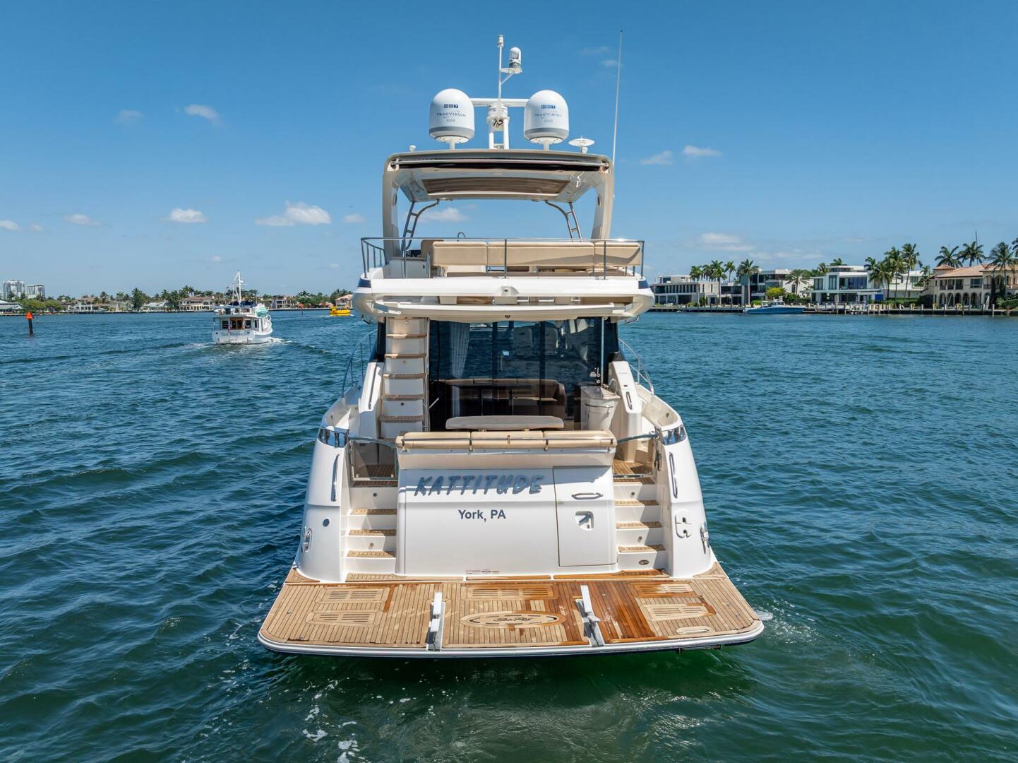 Slide: The Image of Sea Ray L650 Fly 2016 - 5270082