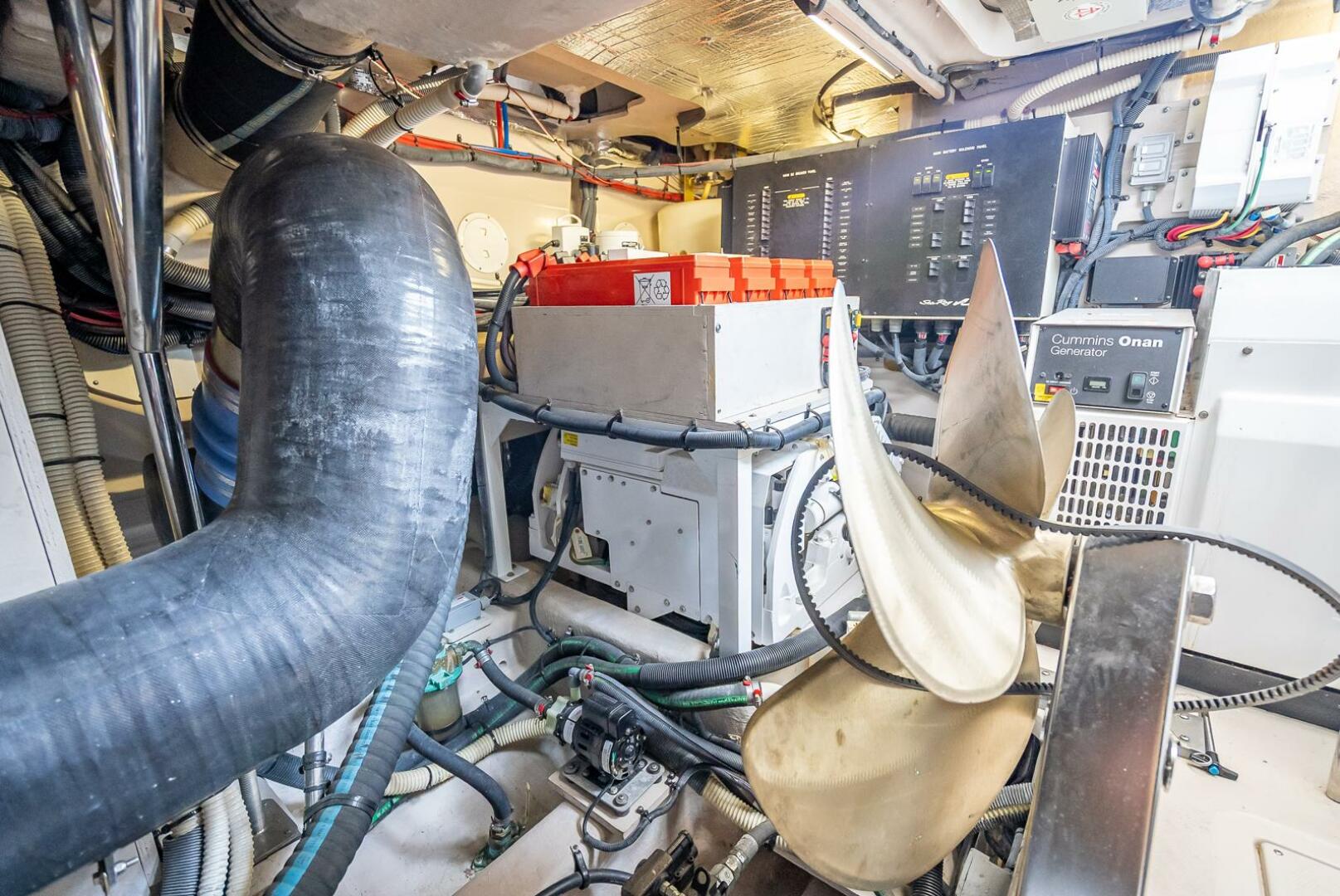 Slide: The Image of Sea Ray L650 Fly 2016 - 5270088