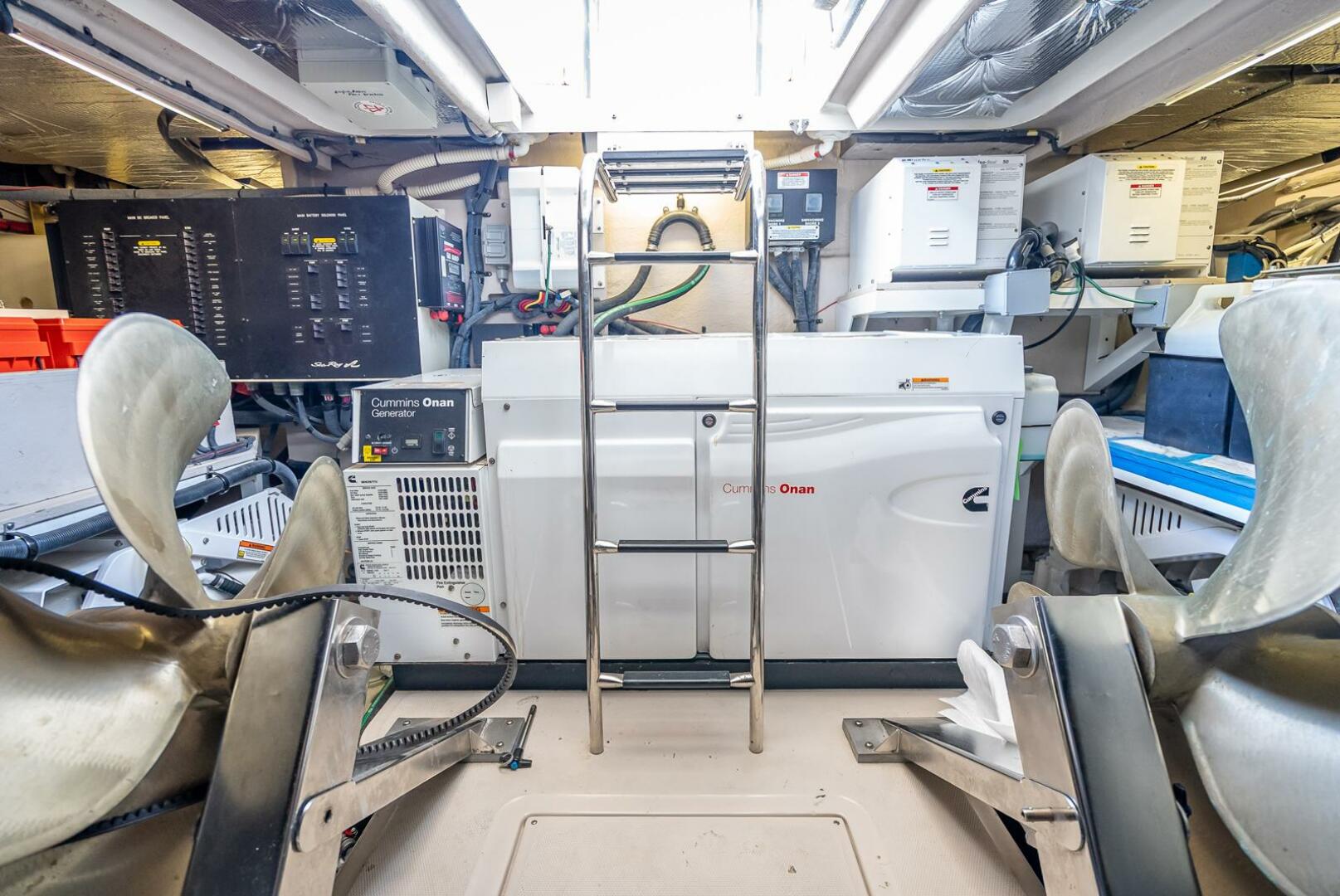 Slide: The Image of Sea Ray L650 Fly 2016 - 5270089