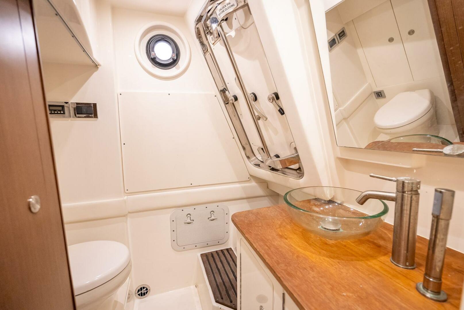 Slide: The Image of Sea Ray L650 Fly 2016 - 5270091