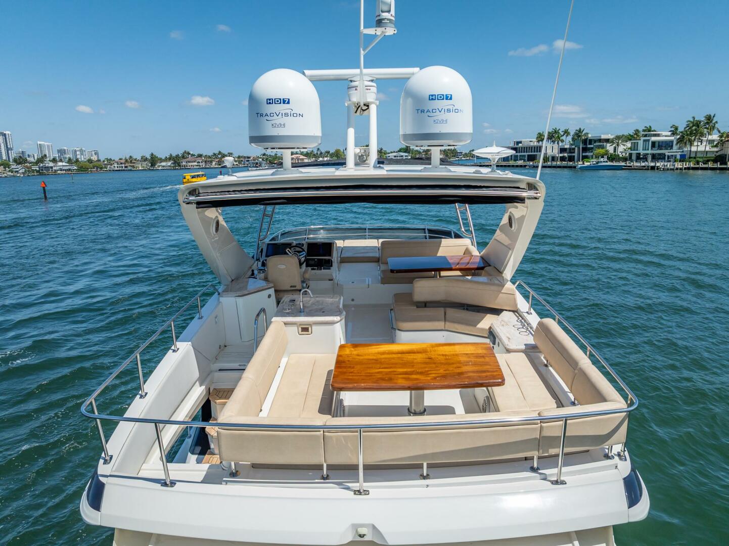 Slide: The Image of Sea Ray L650 Fly 2016 - 5270081