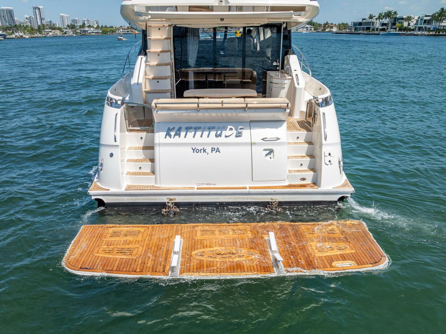 Slide: The Image of Sea Ray L650 Fly 2016 - 5270084