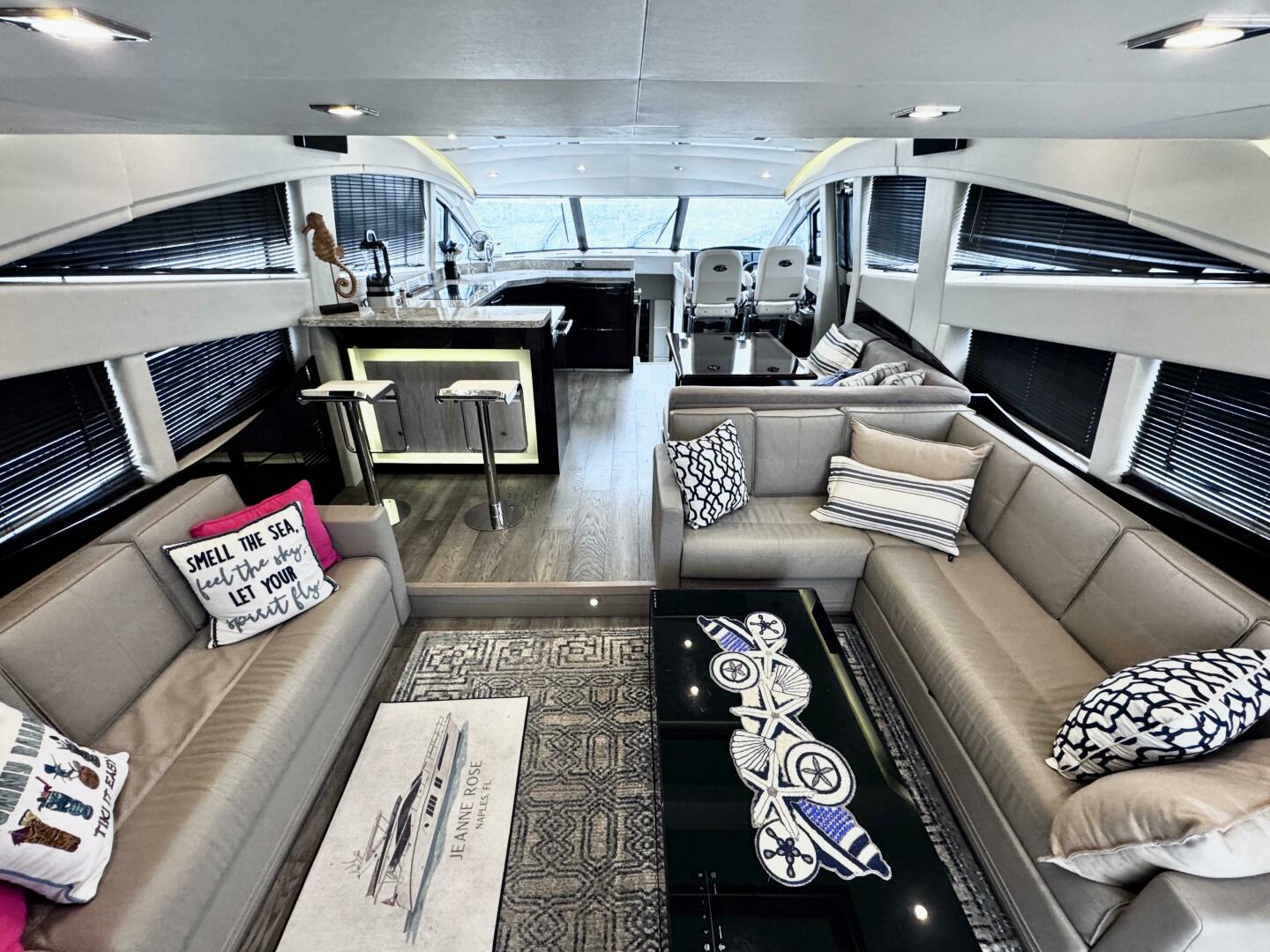 Slide: The Image of Sea Ray L650 Fly 2018 - 5078520