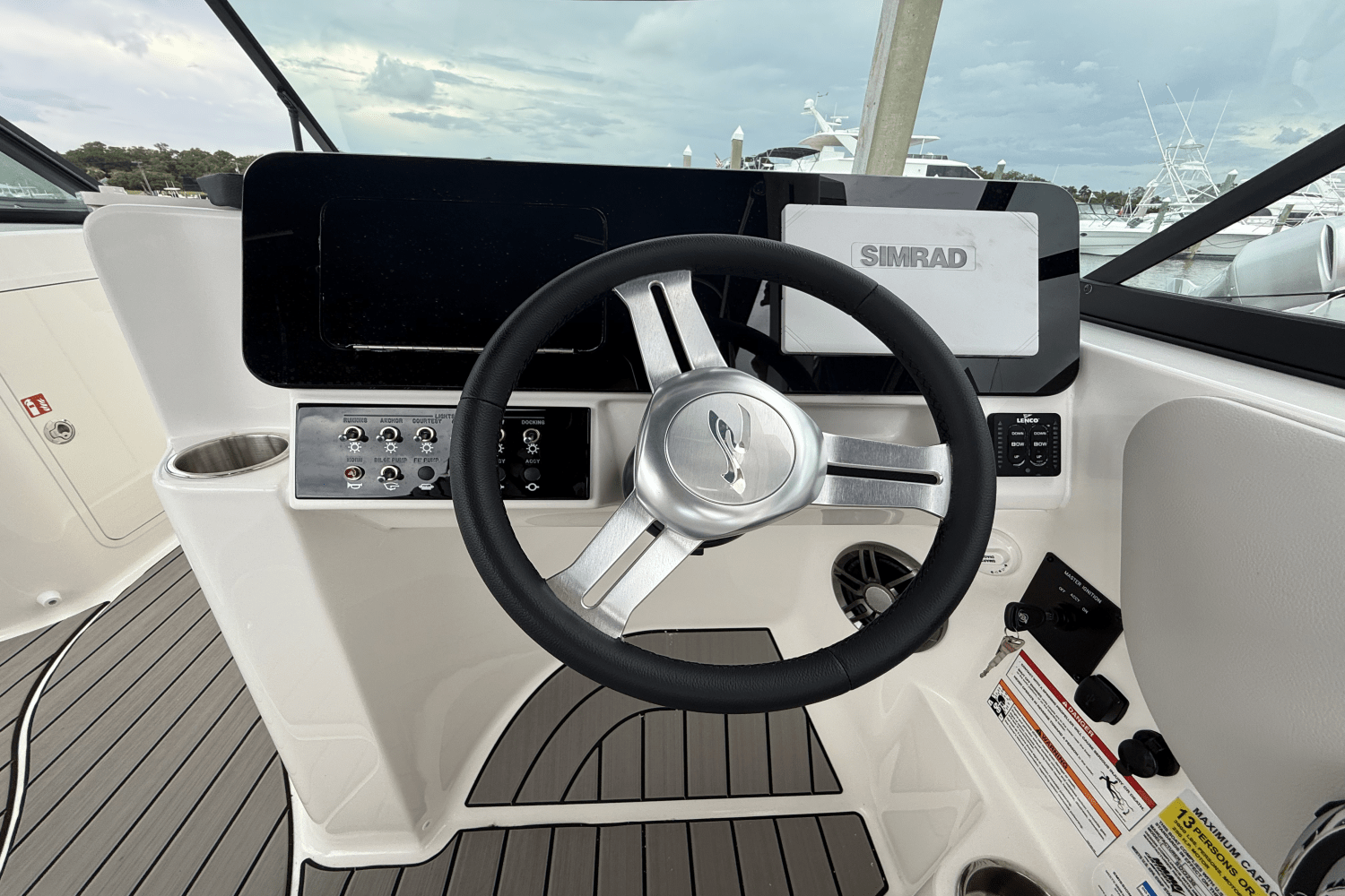 Slide: The Image of Sea Ray SDX 230 Outboard 2026 - 13