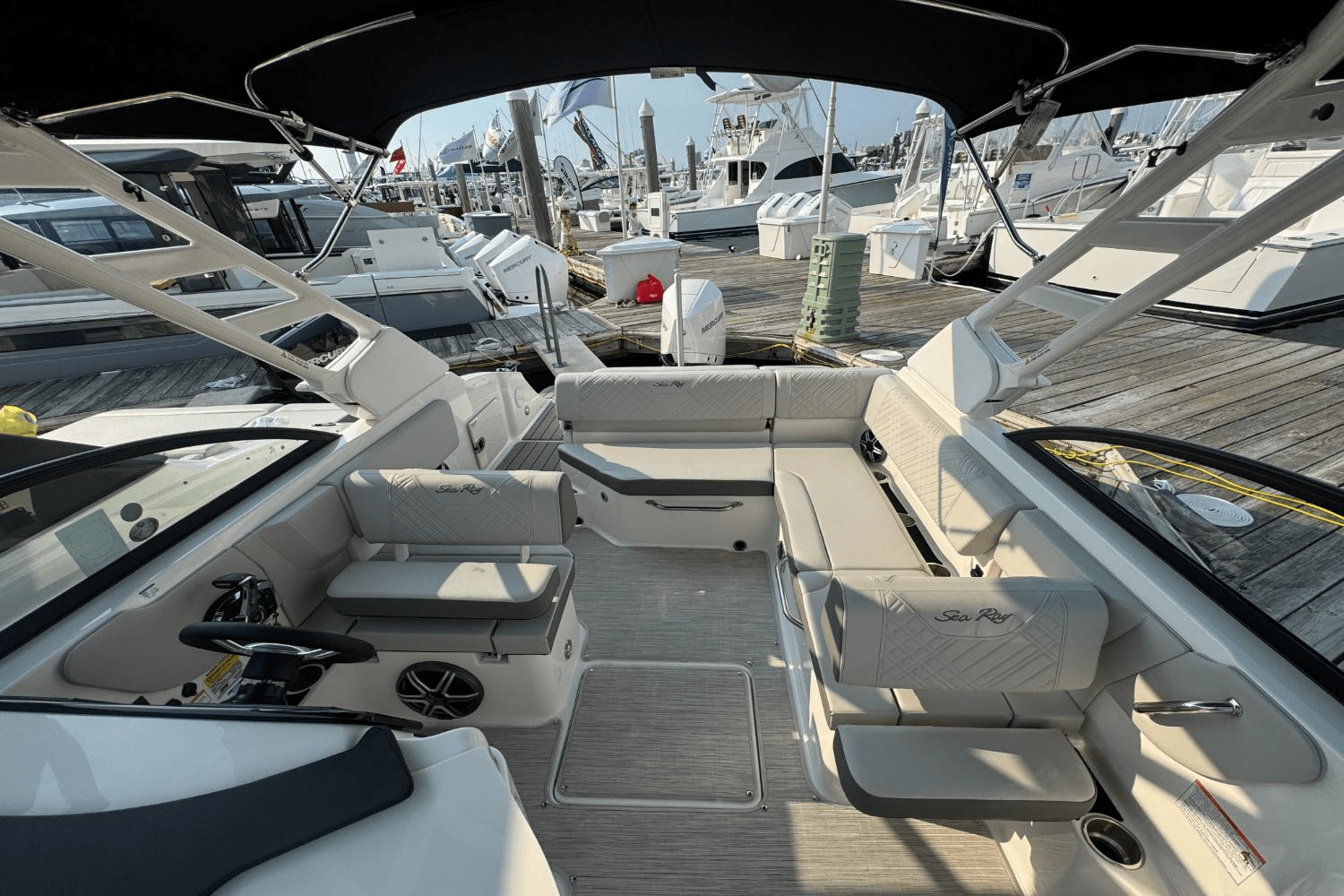 Slide: The Image of Sea Ray SDX 230 Outboard 2026 - 13