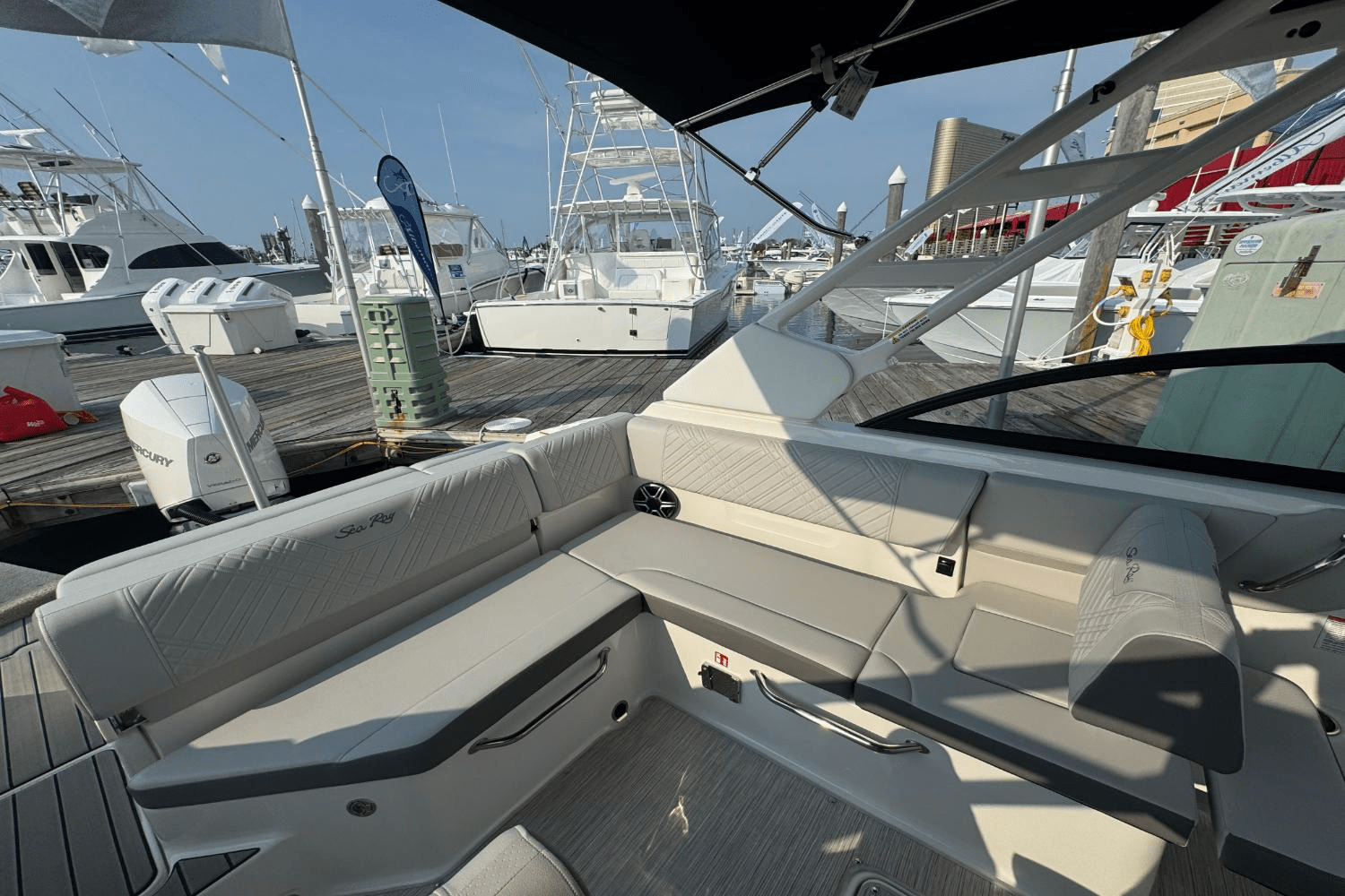 Slide: The Image of Sea Ray SDX 230 Outboard 2026 - 14
