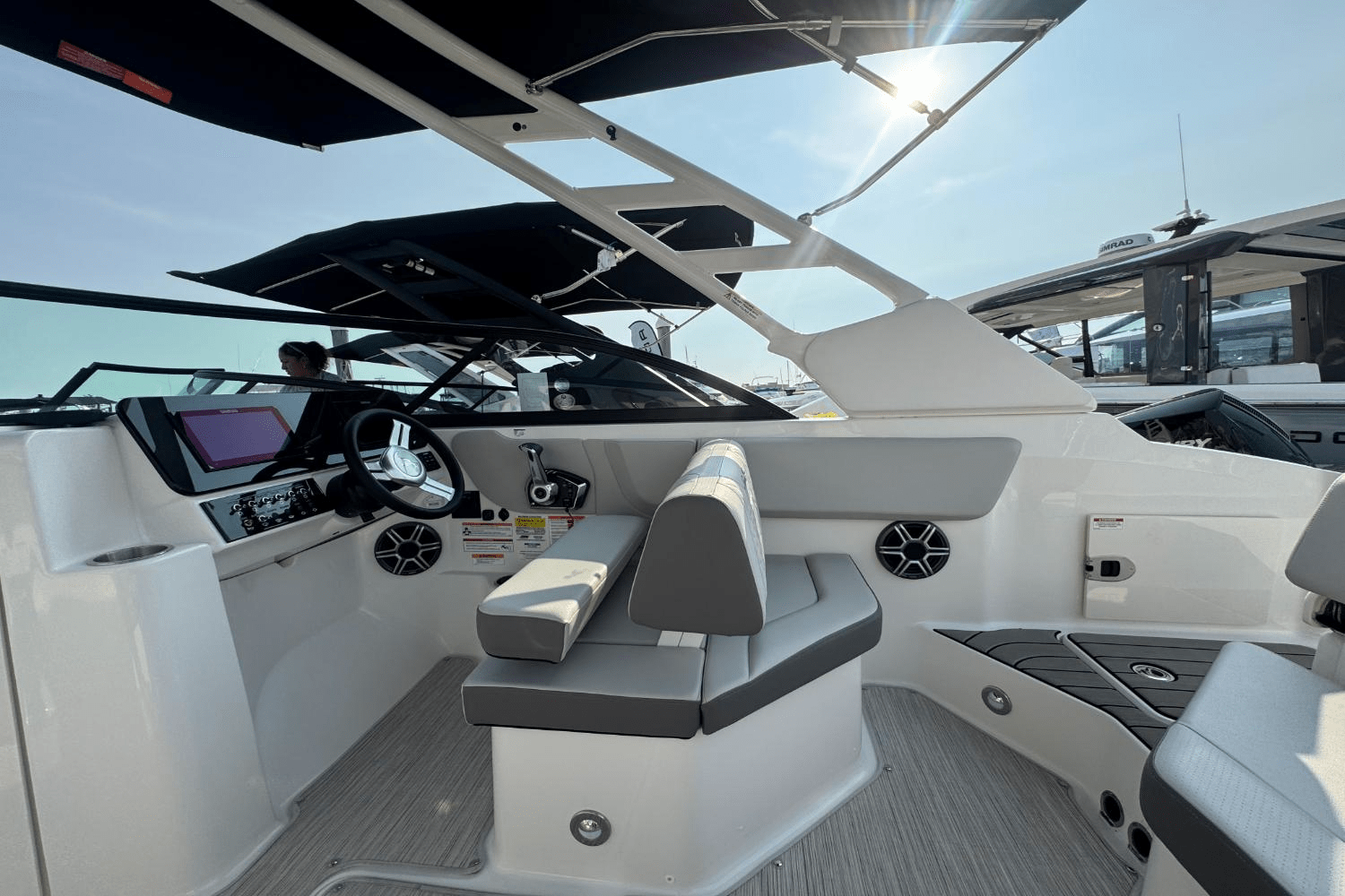 Slide: The Image of Sea Ray SDX 230 Outboard 2026 - 19