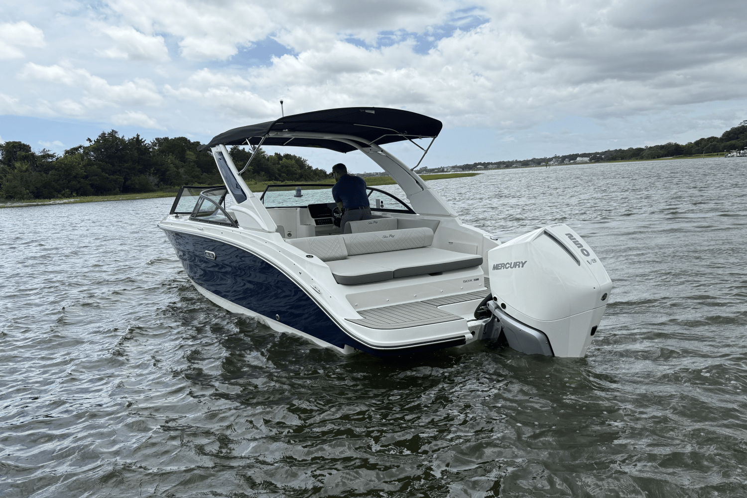 Slide: The Image of Sea Ray SDX 230 Outboard 2026 - 2