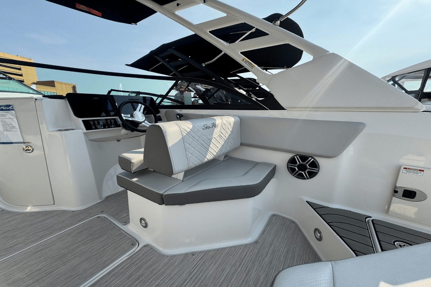 Slide: The Image of Sea Ray SDX 230 Outboard 2026 - 20