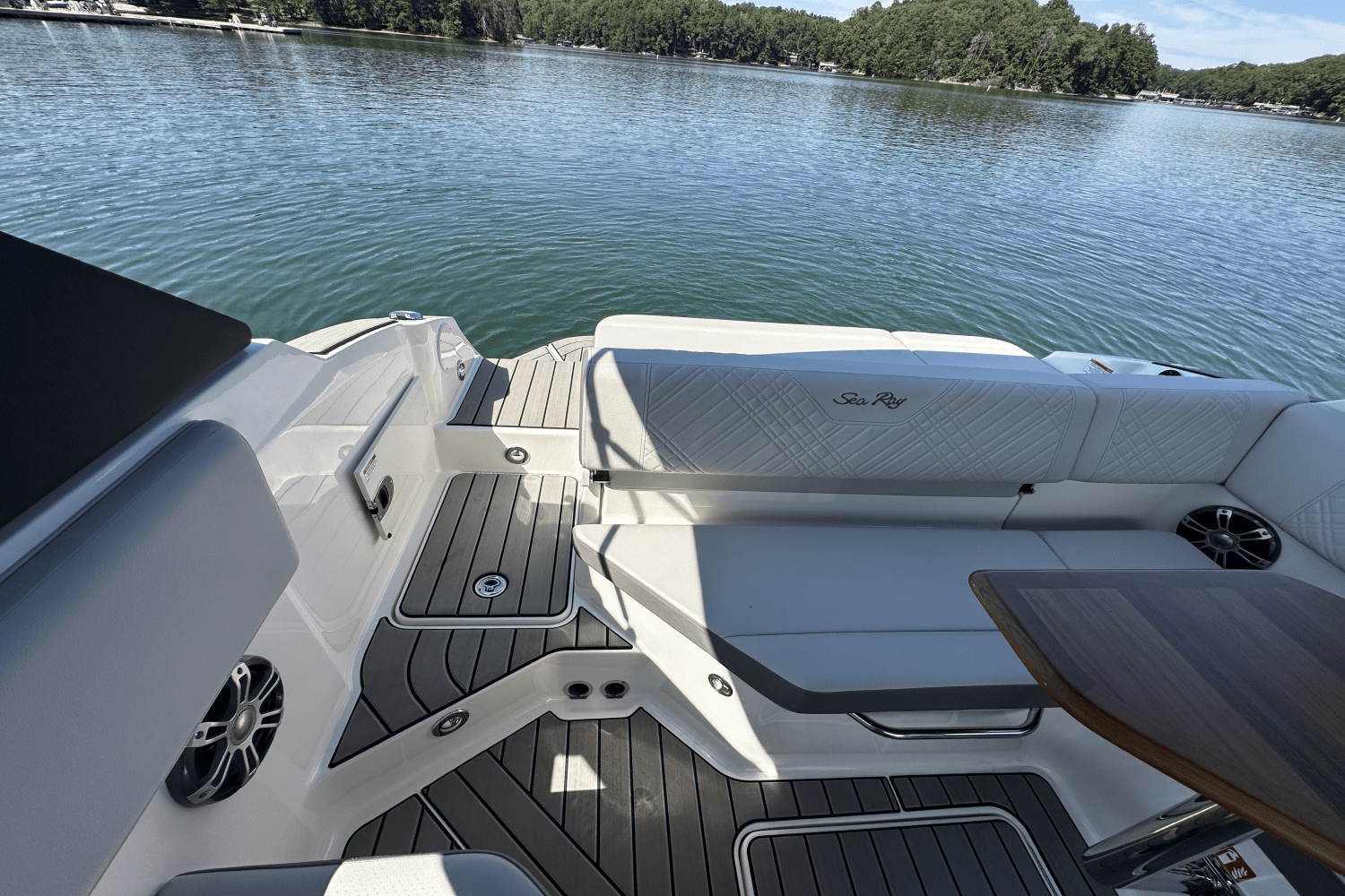 Slide: The Image of Sea Ray SDX 230 Surf 2026 - 26