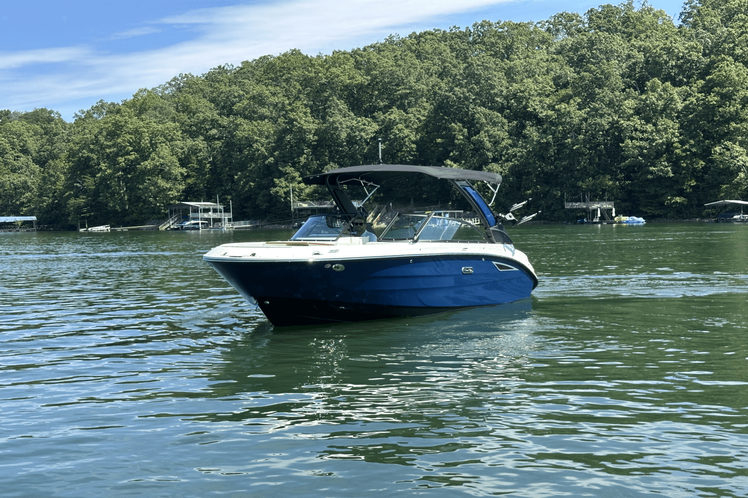 Slide: The Image of Sea Ray SDX 230 Surf 2026 - 3