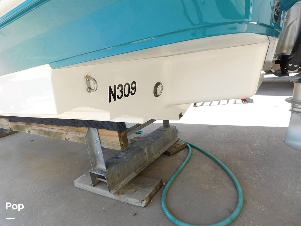 Slide: The Image of Sea Ray SDX 250 2021 - 14119269